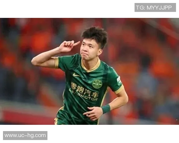 董方卓建议王钰栋尽早留洋发展国内待久虽赚多但前途受限